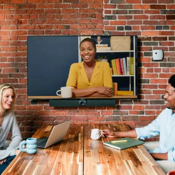 Owl Labs Owl Bar videoconferentieapparaat — 4K videoconferentiebalk met Active Speaker Focus (aan te vullen met Meeting Owl 3 of Pro voor 360-graden dekking en automatische cameraschakeling)