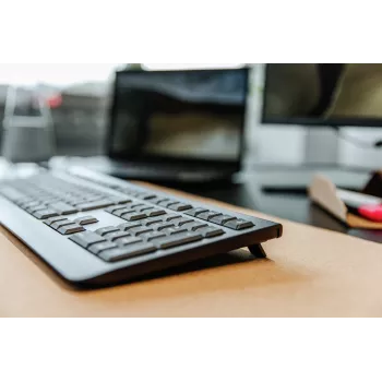 CHERRY KW 3000 toetsenbord universeel RF draadloos QWERTY Spaans zwart