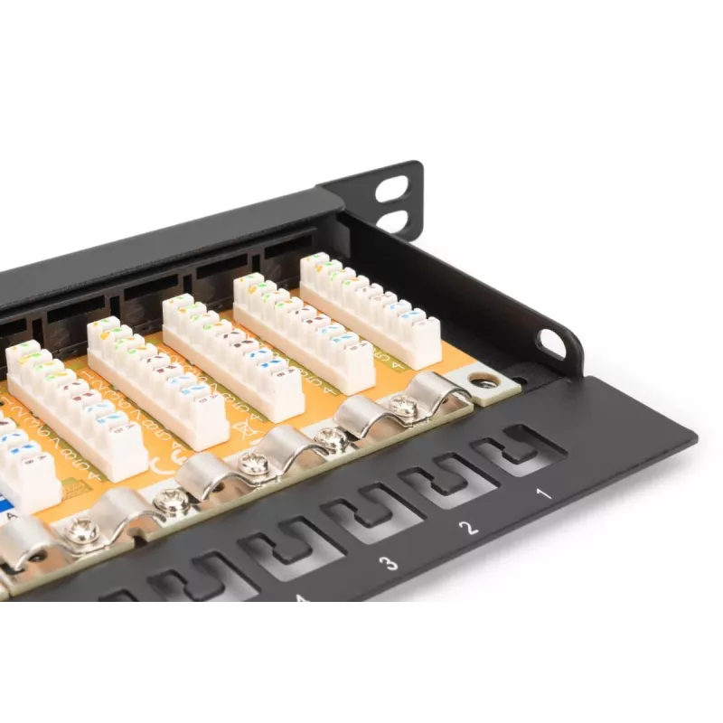DIGITUS patchpanel CAT6 onafgeschermd 24-poorts met shutter - zwart