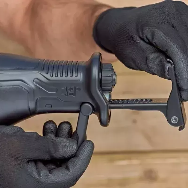 Sabelzaag Black & Decker BES301