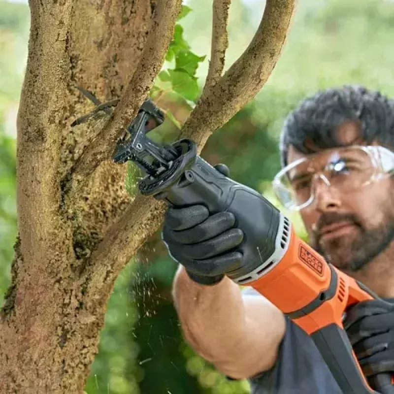 Sabelzaag Black & Decker BES301