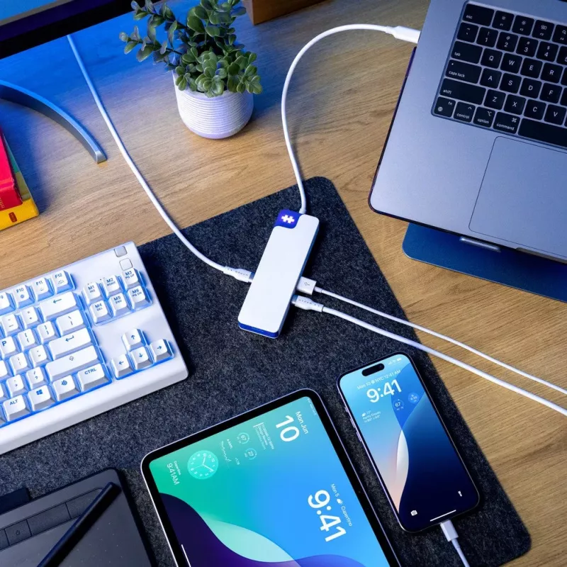 TARGUS Hyperdrive Flex 8-poorts USB-C-hub (blauw)