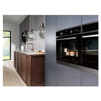 Inbouw elektrische oven Electrolux EOD4P57H — 72 L, pyrolytische zelfreiniging, stoom & hetelucht, grill 2300W, zwart