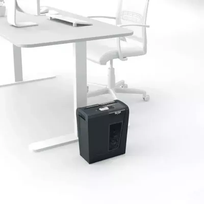 Papiervernietiger REXEL Secure S5 — strokenversnippering, capaciteit 5 vel, 6 mm snede, 10 L bak, P-2 veiligheid, zwart
