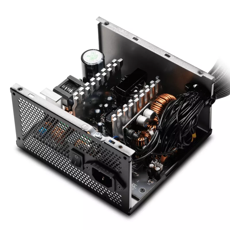 XPG PYLON 550W voeding, 550 W, 100 - 240 V, 50 - 60 Hz, 8/4 A, actief, 110 W