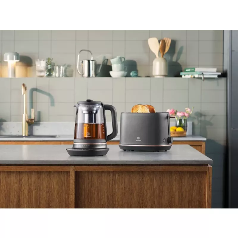 Electrolux E7GK1-8BP waterkoker 1,7 l 2000 W zwart, koper