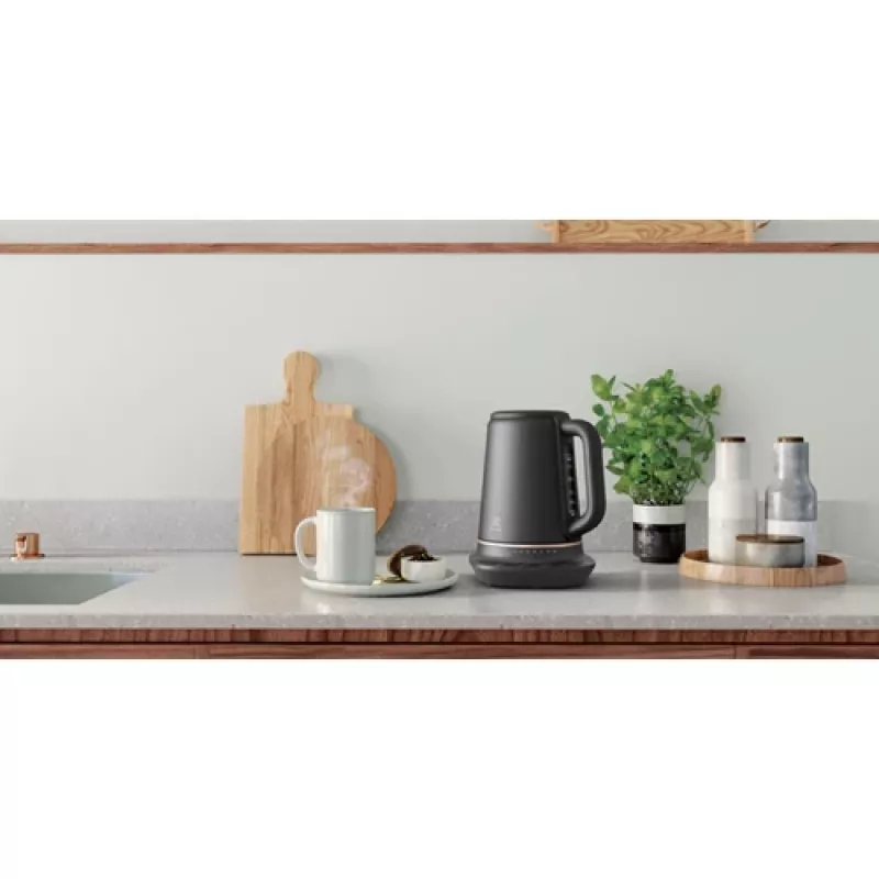 Electrolux E7K16BP waterkoker 1,7 l 2400 W zwart, koper