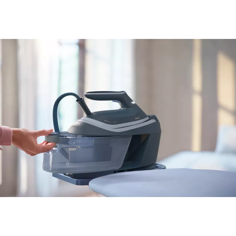 Philips 6000-serie stoomstrijkstation PSG6042/20 2400 W 1,8 l SteamGlide Advanced blauw