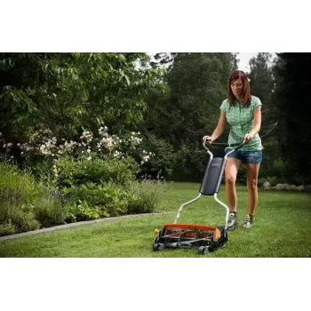 Handspindelmaaier Fiskars 113880 snijbreedte 116,8 cm