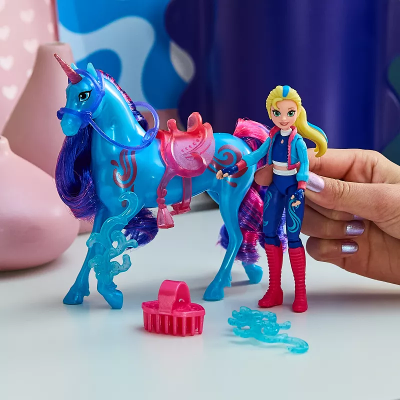 Speelgoedfiguur Spin Master Unicorn Academy Isabel met echte manen en staart en borstel