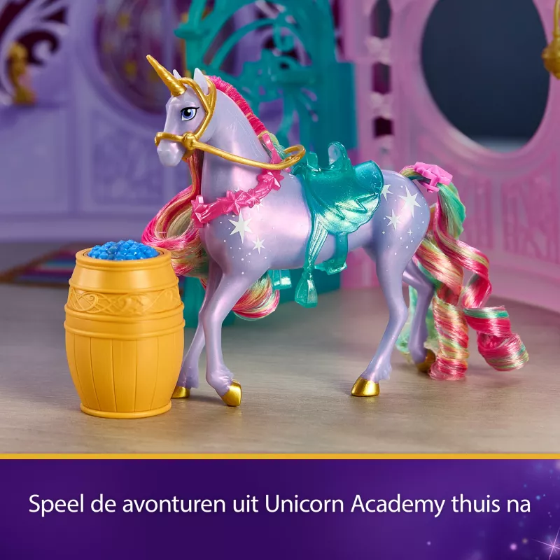 Speelset Spin Master Unicorn Academy stal met fontein, licht- en geluidseffecten