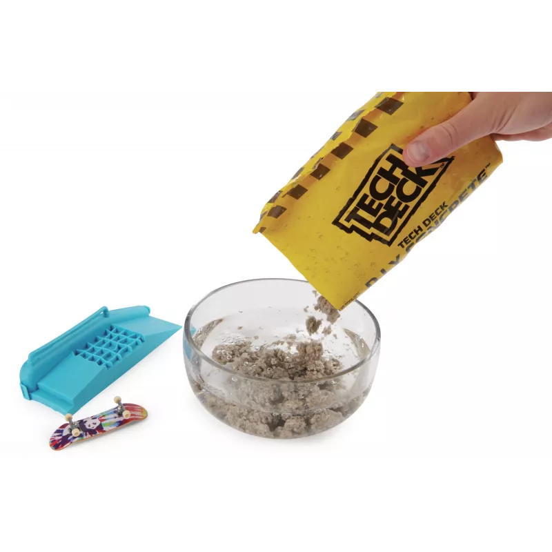 Tech Deck DIY herbruikbare modelbouwpakket van beton met exclusieve Enjoi fingerboard, rail, vormen, skatepark-kit, kinderspeelgoed voor jongens en meisjes vanaf 6 jaar
