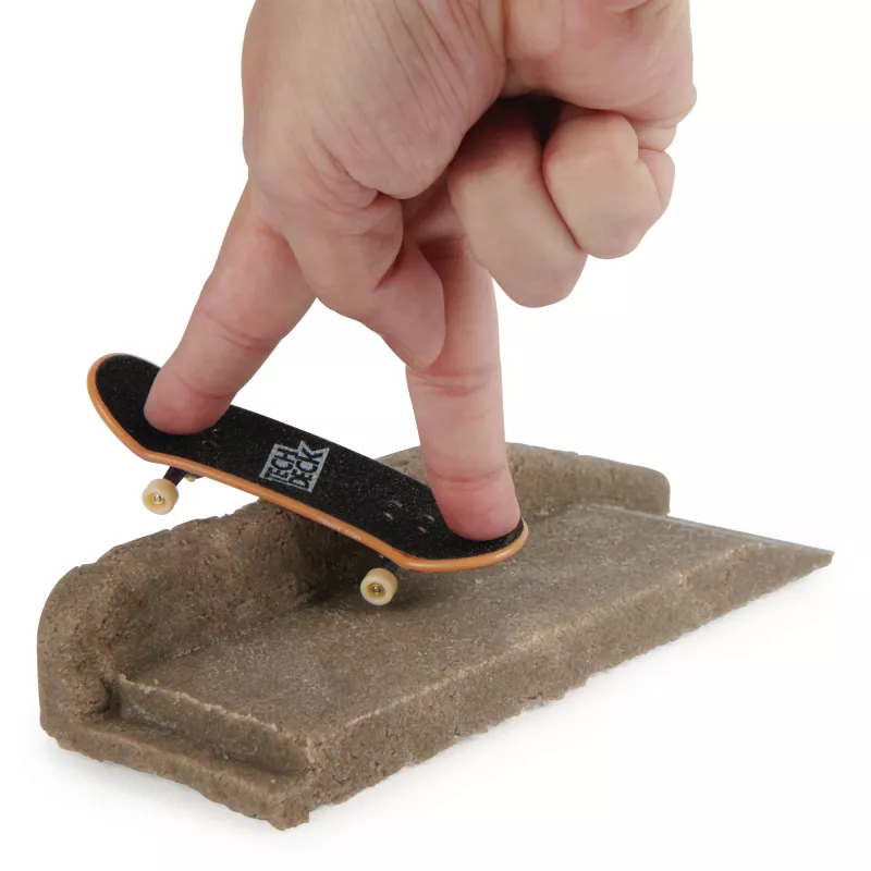 Tech Deck DIY herbruikbare modelbouwpakket van beton met exclusieve Enjoi fingerboard, rail, vormen, skatepark-kit, kinderspeelgoed voor jongens en meisjes vanaf 6 jaar