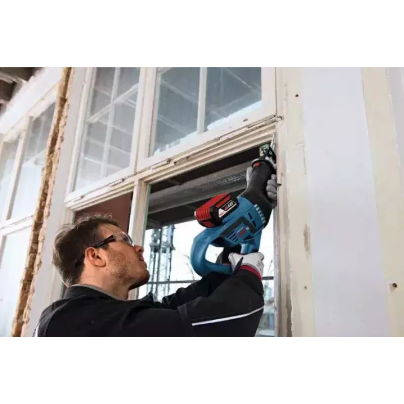 Bosch GSA 18V-32 Professional accu-reciprozaag, 18 V, slag 32 mm, zonder accu en lader, in koffer, blauw/zwart
