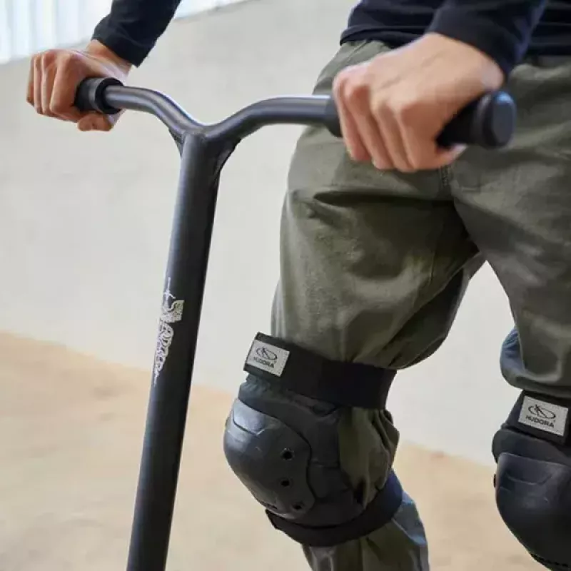 Beschermingsset HUDORA 83058 zwart voor alle leeftijden