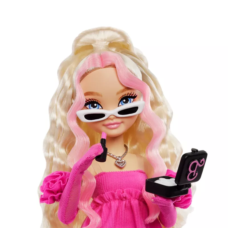 Barbie Dream Besties 'Malibu' modepop met 8 make-up- en haaraccessoires