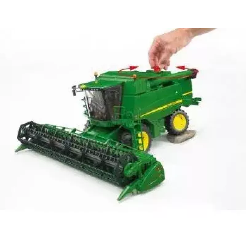 Mini-tractor BRUDER John Deere T670i