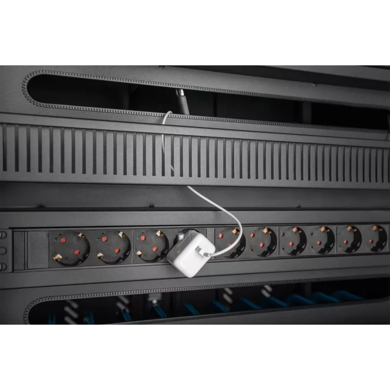DIGITUS laad- en opbergwagen 15,6 inch USB-C 30 laadplaatsen PDU ventilator 1260 x 824 x 650 mm