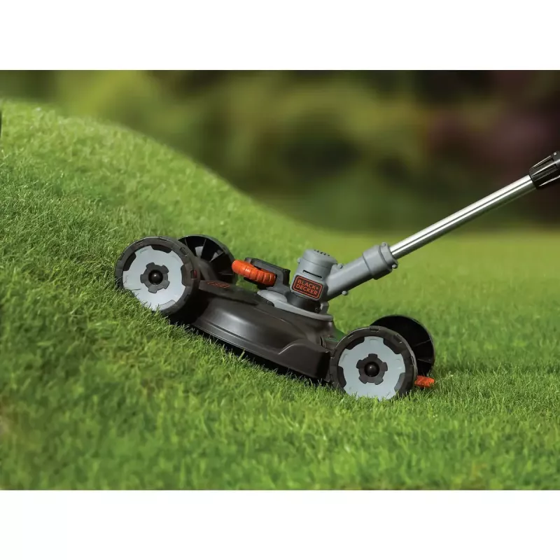 Bosmaaier grastrimmer Black & Decker STC1820CM-QW
