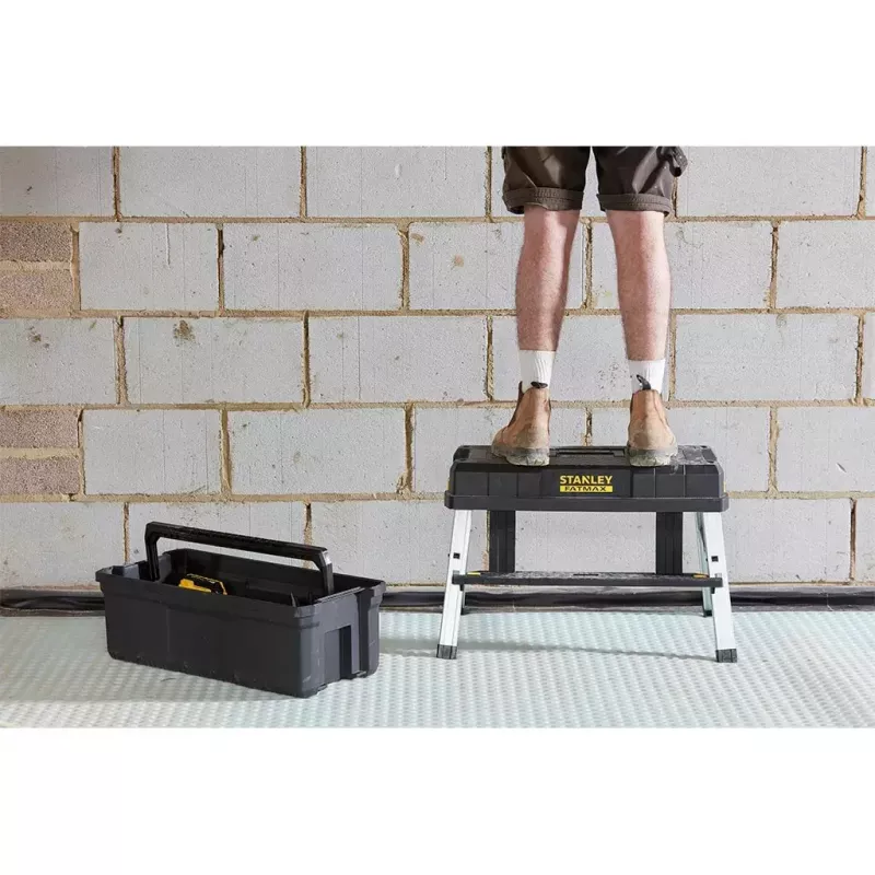 Stanley FatMax FMST81083-1 gereedschapskist met opstap, kunststof, 30 kg draagvermogen, zwart/geel