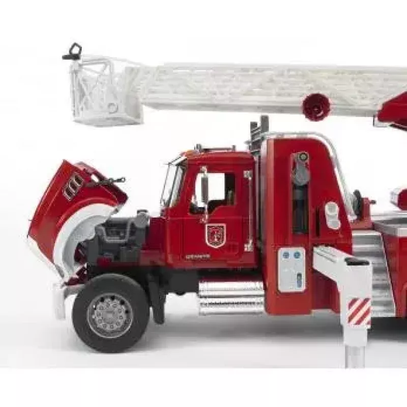 Brandweer BRUDER MACK Granite met waterpomp