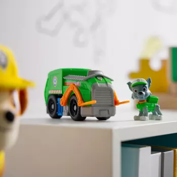 PAW Patrol, Rockys recycling-vrachtwagen, speelgoedauto met verzamelbare actiefiguur, duurzaam speelgoed voor jongens en meisjes vanaf 3 jaar