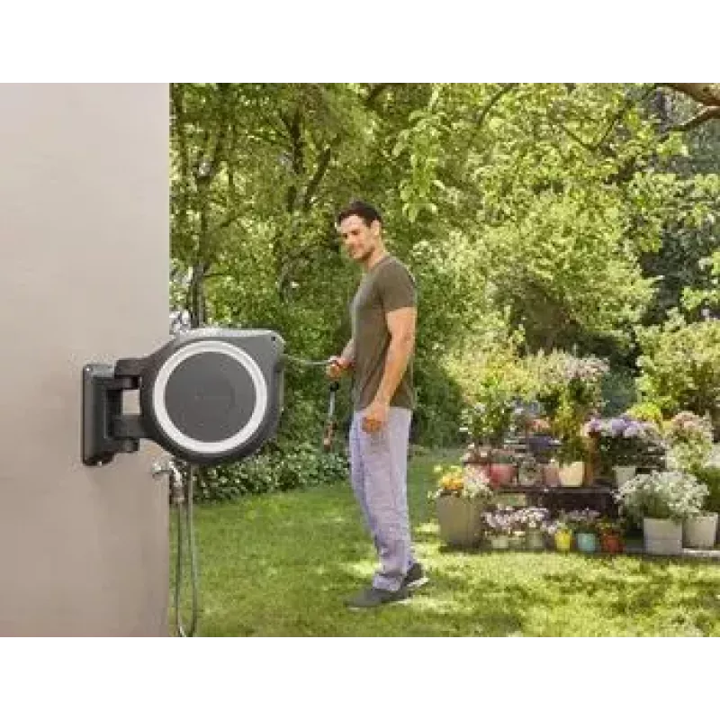 Wandgemonteerde slanghaspel Gardena RollUp L