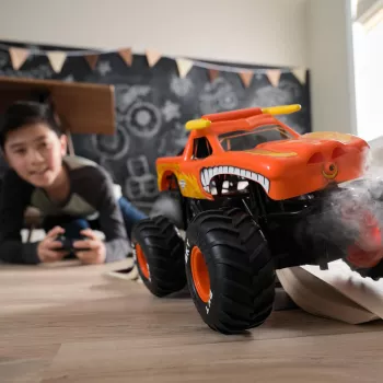 Monster Jam, El Toro Loco RC-monstertruck met Atomizer-rookeffecten, schaal 1:15, speelgoed voor jongens en meisjes vanaf 3 jaar