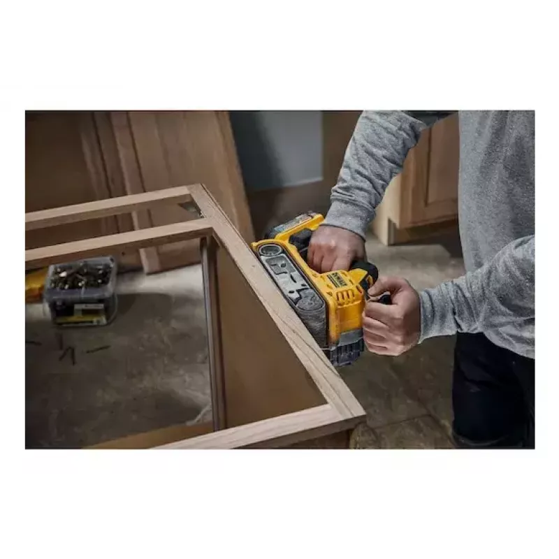 Bandschuurmachine DeWALT DCW220NT-XJ