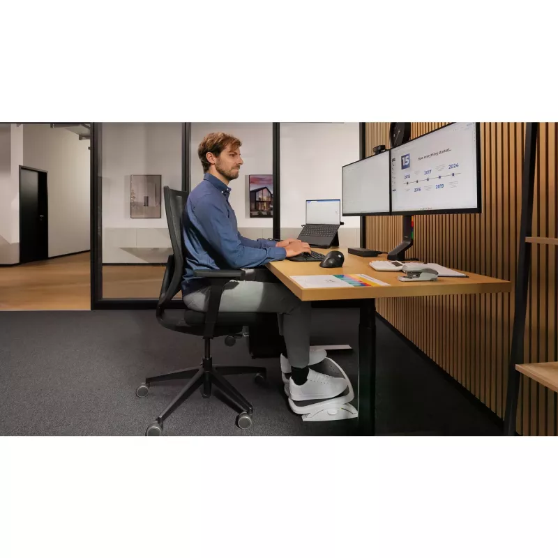 Kensington SmartFit ruimtebesparende dual-monitorarm
