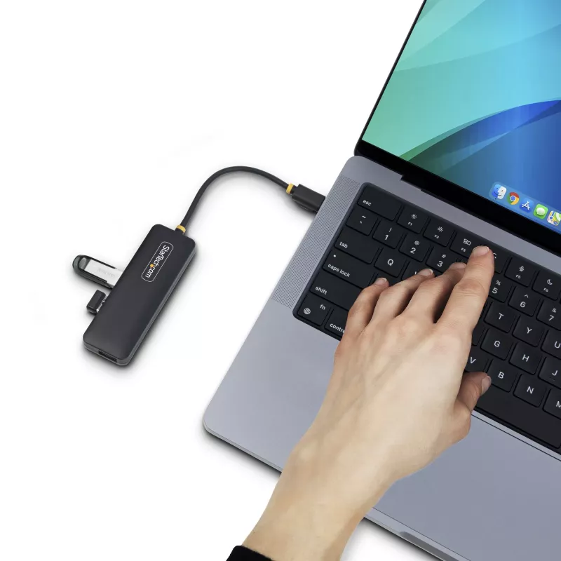 StarTech.com 4-poorts USB-C-hub, 5 Gbit/s, USB-C naar 4x USB-A, busgevoed, kleine reis-mini-hub, multi-poorts USB 3.0-splitter, draagbare hub, overstroombeveiliging