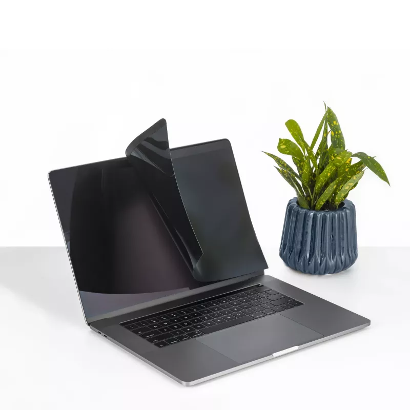 StarTech.com laptop-privacyfilter voor 13 inch MacBook Pro & MacBook Air – magnetisch, afneembaar beveiligingsfilter – blauwlichtreducerende beeldschermbescherming 16:10 – mat/glanzend – +/-30 graden