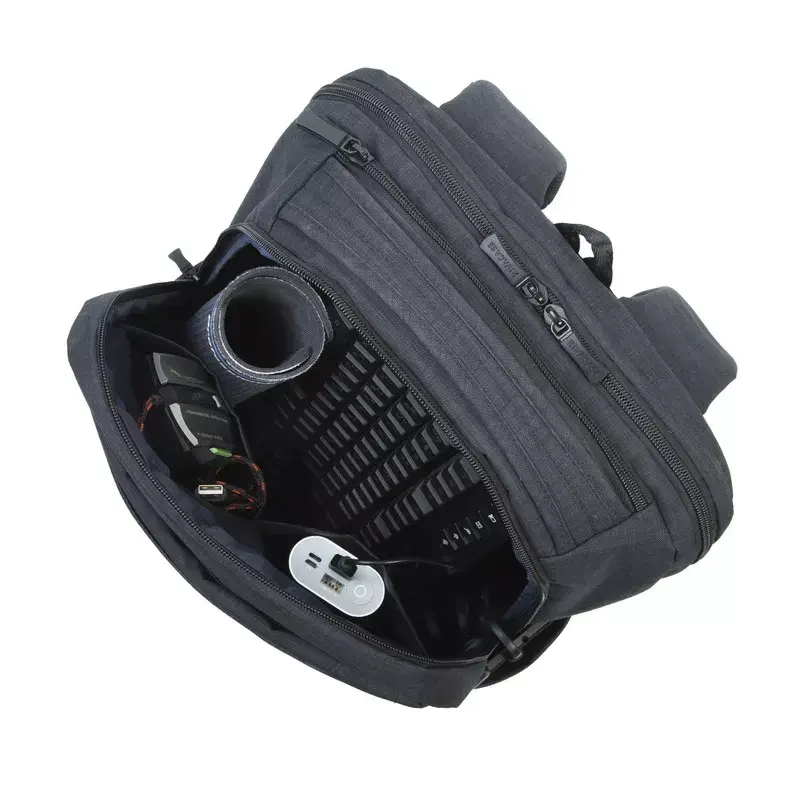 Rugzak Rivacase 8365 voor 17,3 inch laptops, polyester, zwart, 850 g