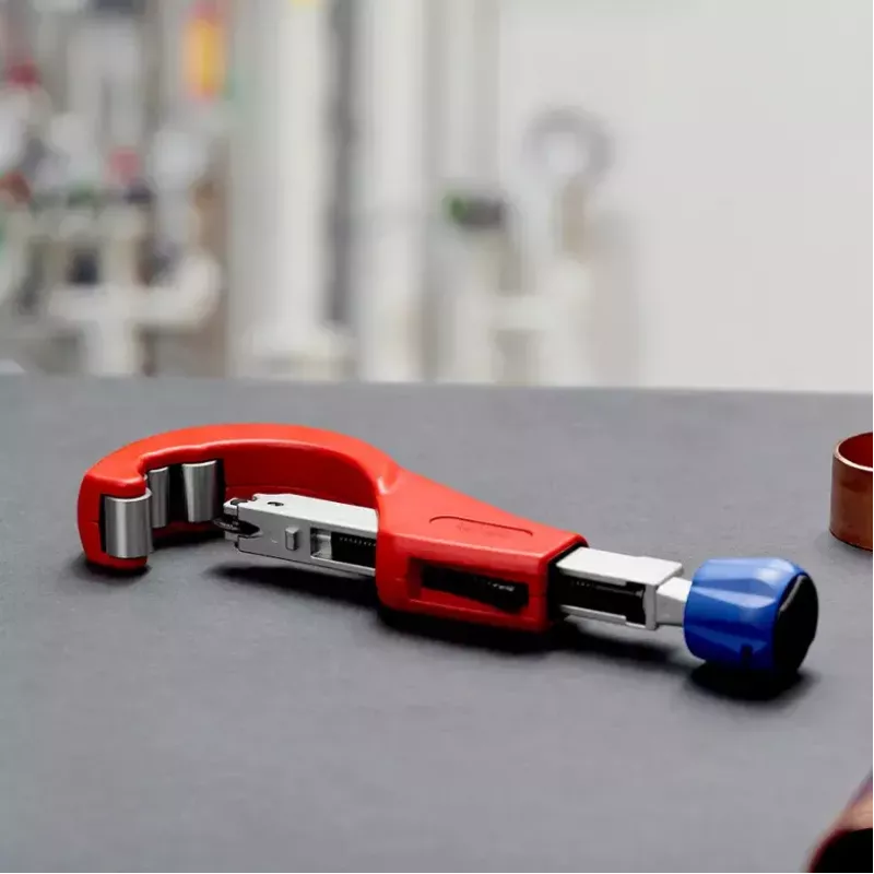 Pijpsnijder Knipex 90 31 03 BK geschikt voor messing, koper, staal