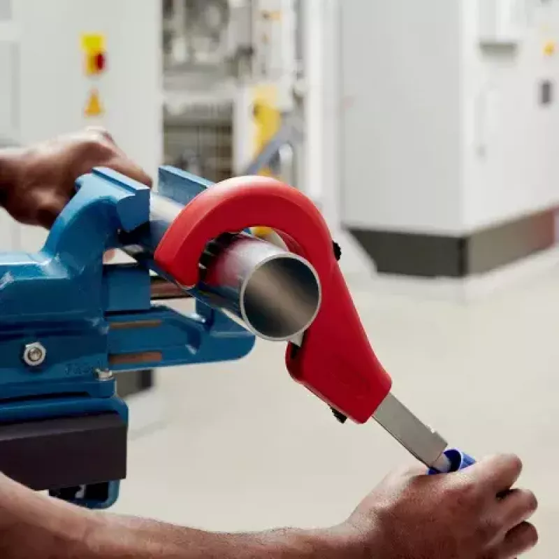 Pijpsnijder Knipex 90 31 03 BK geschikt voor messing, koper, staal