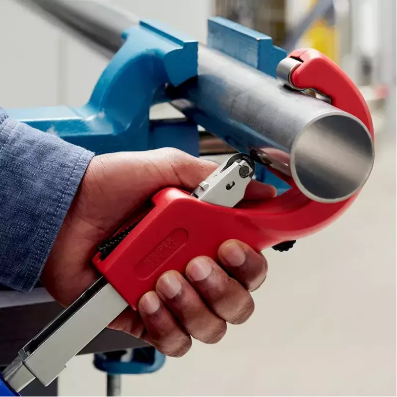Pijpsnijder Knipex 90 31 03 BK geschikt voor messing, koper, staal