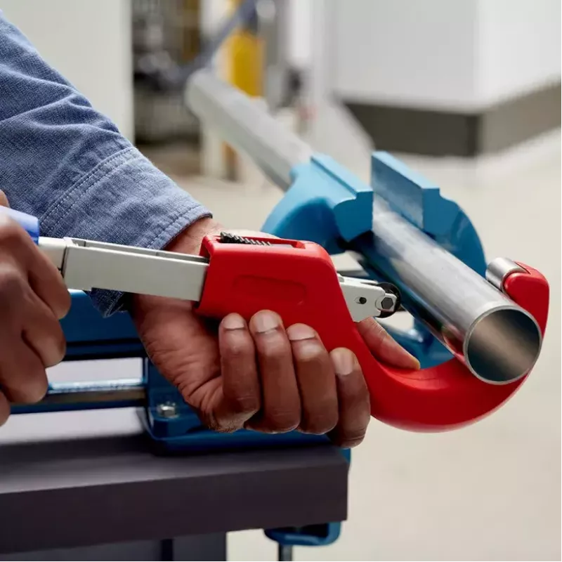 Pijpsnijder Knipex 90 31 03 BK geschikt voor messing, koper, staal