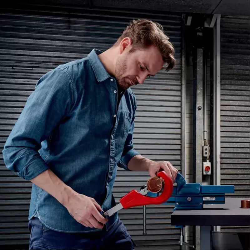 Pijpsnijder Knipex 90 31 03 BK geschikt voor messing, koper, staal