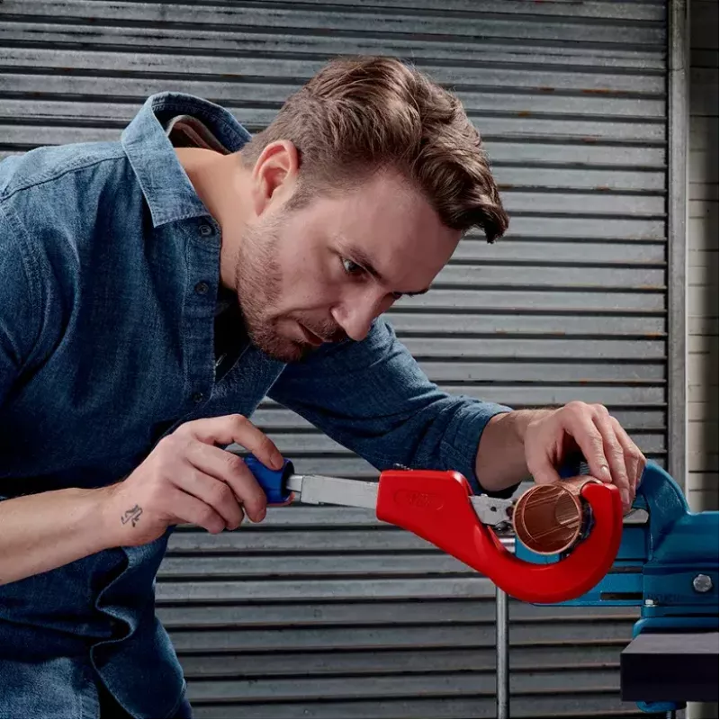 Pijpsnijder Knipex 90 31 03 BK geschikt voor messing, koper, staal