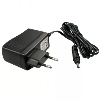 Voeding Lindy 70227, binnen, 100–240 V ingang, 1,5 m kabel, zwart