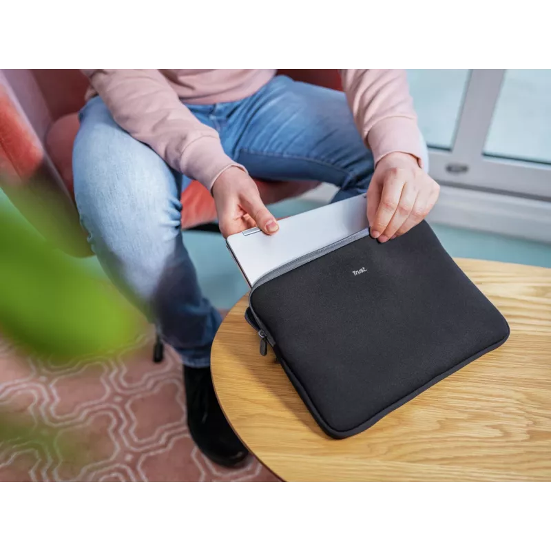 Trust 21251 laptoptas 33,8 cm (13,3 inch) sleeve zwart