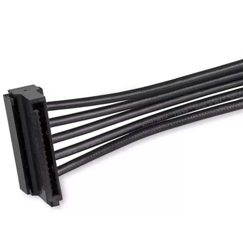 StarTech.com 4x SATA-stroomsplitter-adapterkabel, SATA 15-polig, 4 x SATA, 0,4 m, stekker, bus, zwart