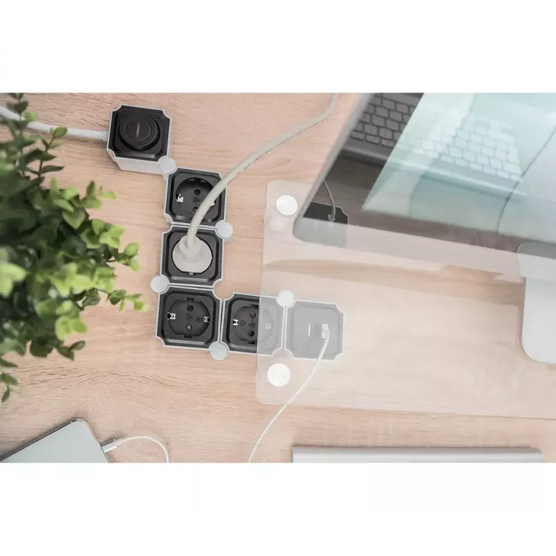 Stekkerdoos Digitus flexibel 4-voudig met 2 USB-poorten & schakelaar