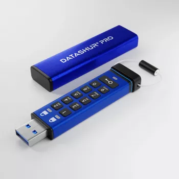 iStorage datAshur PRO 64 GB | veilige USB-stick | FIPS 140-2 Level 3 gecertificeerd | NLNCSA DEP-V gecertificeerd | NATO Restricted gecertificeerd | AES-XTS 256-bits hardwareversleuteling | PIN-beveiligd | stof-/waterbestendig