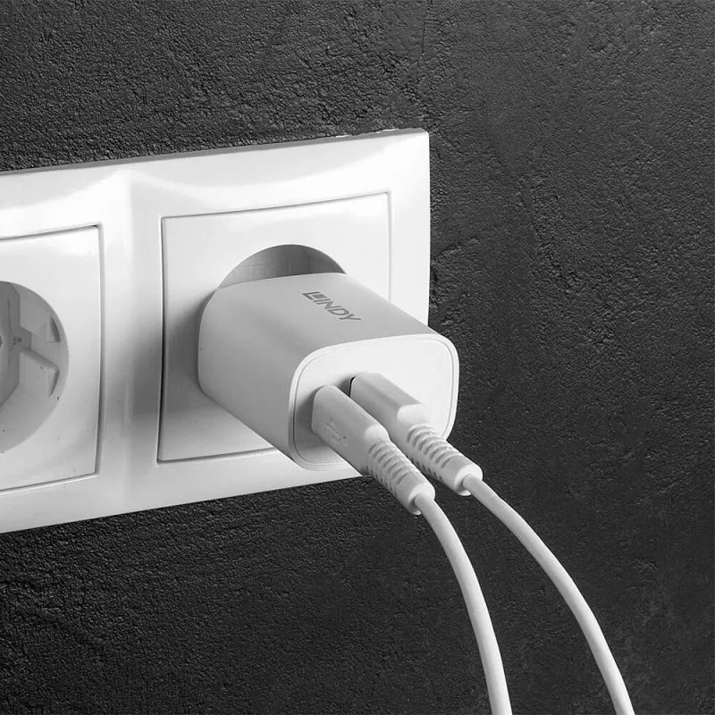 Lindy 73413 USB-A- en USB-C-oplader, 20 W, Power Delivery, 100–240 V, wit