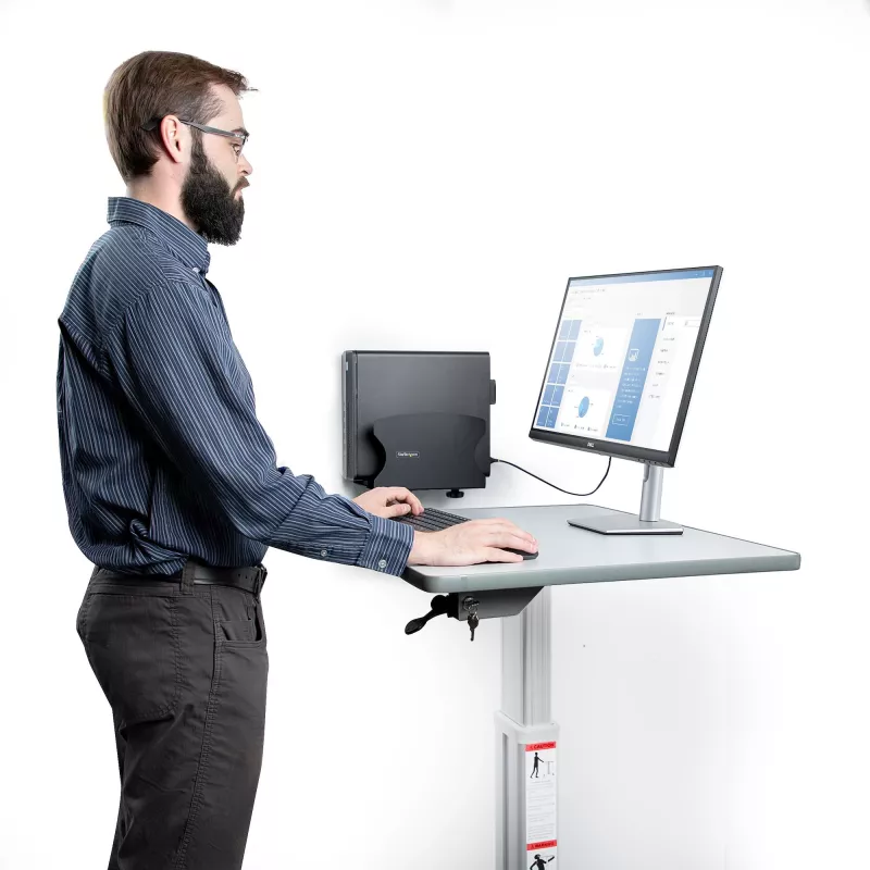 StarTech.com pc-wandhouder, ondersteunt desktopcomputers tot 18 kg, gereedschapsloze verstelling 50–200 mm, robuuste wandhouder/plateau voor pc-behuizing/tower