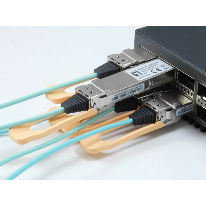 LevelOne AOC-0502 netwerk-transceivermodule glasvezel 103100 Mbit/s QSFP28 850 nm