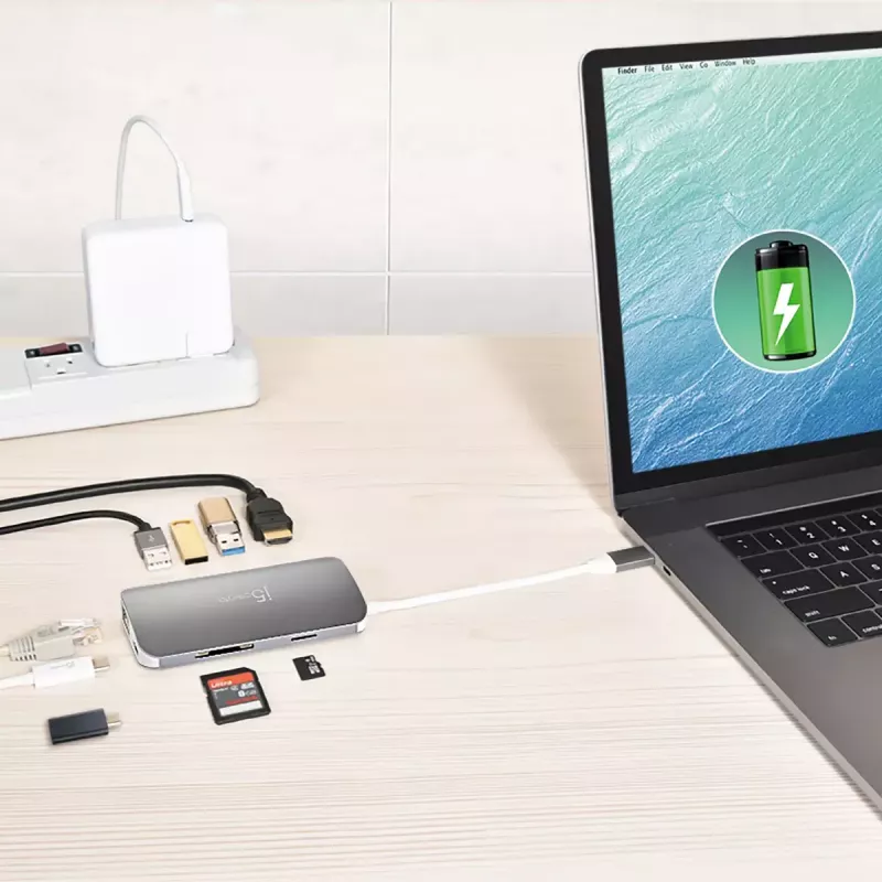 j5create JCD383 USB-C™ 9-in-1 Multi-Adapter, Zilver en Wit