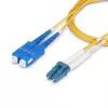 StarTech.com SMLCSC-OS2-3M 3m (9,8ft) LC-naar-SC (UPC) OS2 singlemode duplex glasvezelpatchkabel, 9/125µm, laser-geoptimaliseerd, 10G/100G, buigongevoelig, laag insertieverlies, LSZH