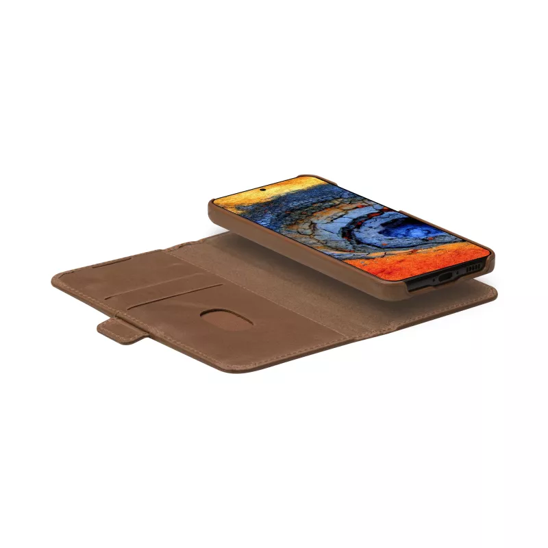 dbramante1928 Lynge LMSSGTDT6469 flipcase voor Samsung Galaxy S25, gegranuleerd leer, lichtbruin